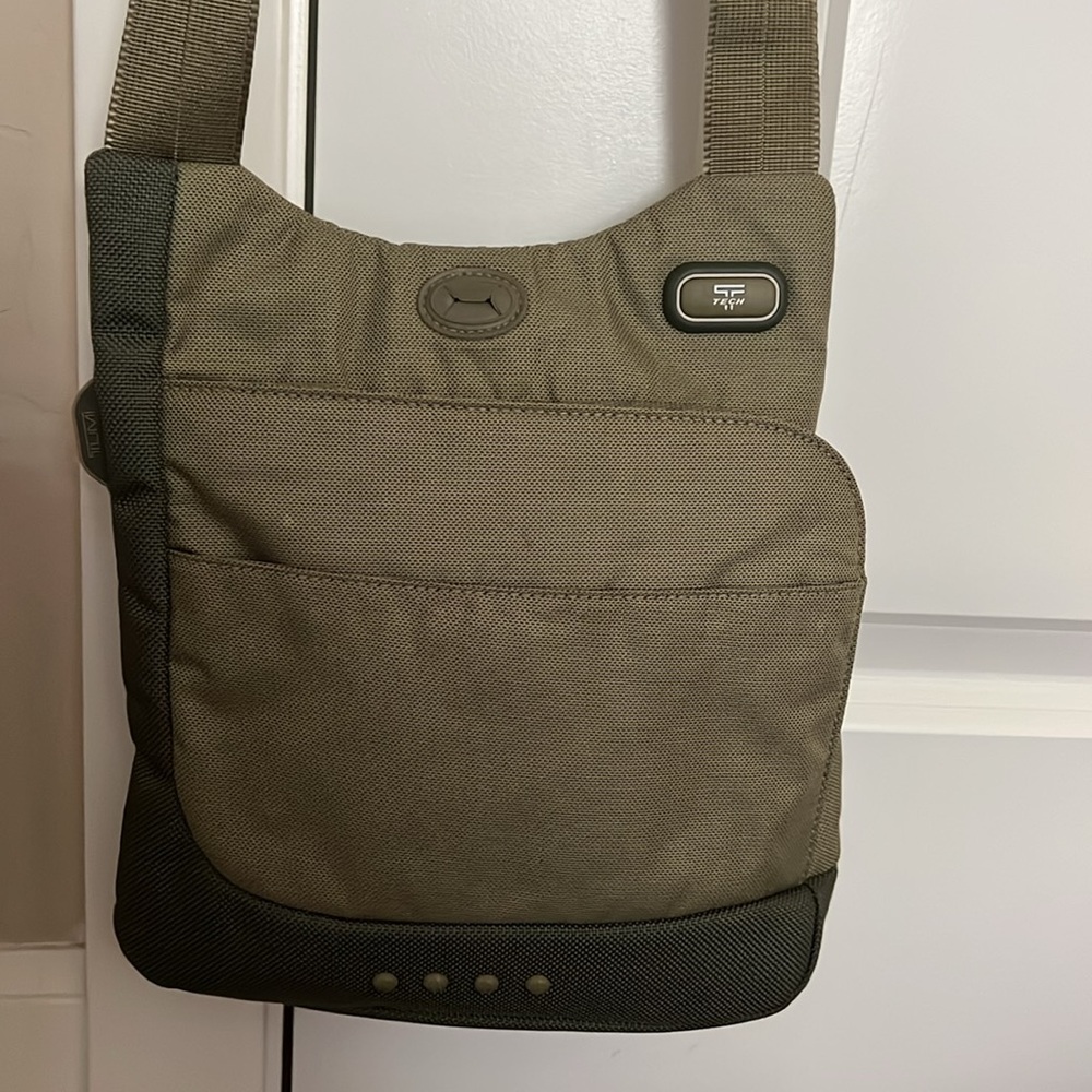 Tumi T-Tech Nylon Mckenna 10" Crossbody Bag 5132SGE - Picture 2 of 15